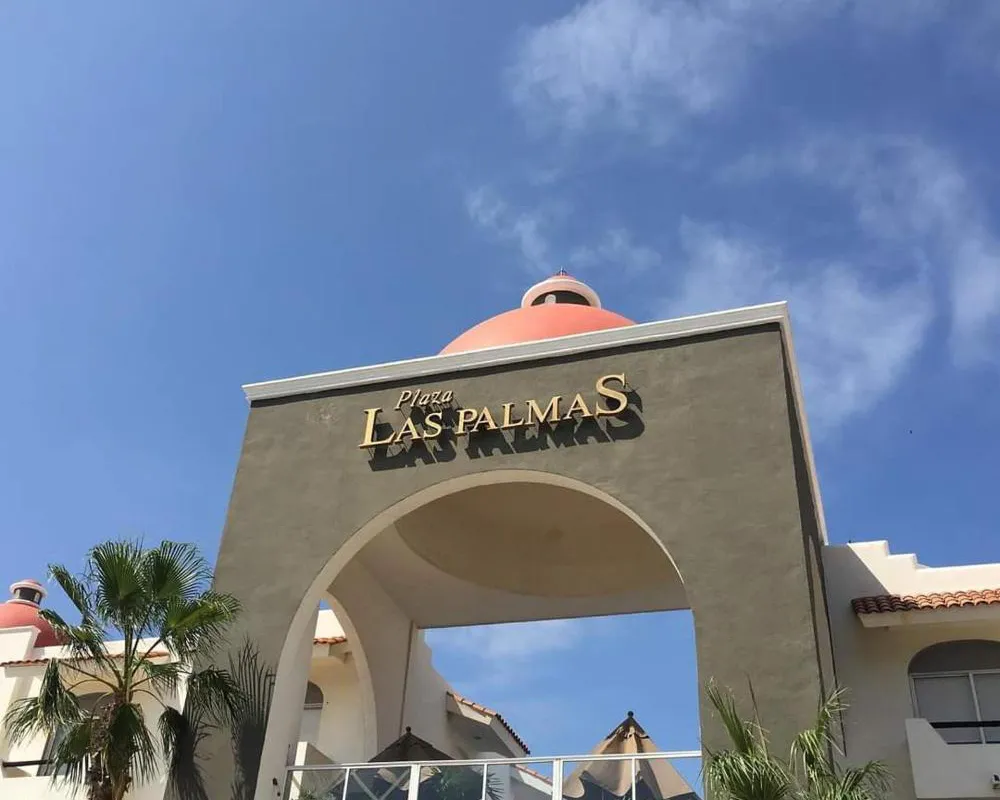 Hotel & Suites Las Palmas hotel hero