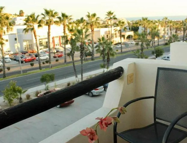 Hotel & Suites Las Palmas hotel detail image 2