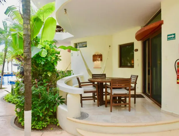 Playa Palms Beach Hotel hotel detail image 3