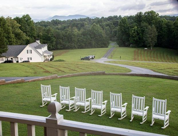 Dahlonega Resort and Vineyard hotel detail image 2