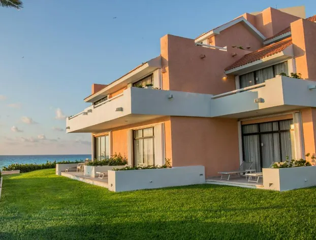 Wyndham Grand Cancun All Inclusive Resort & Villas hotel detail image 4