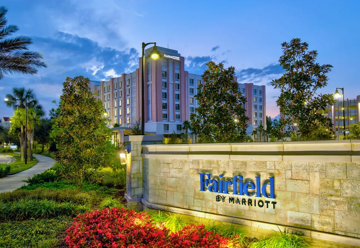 Fairfield by Marriott Inn & Suites Orlando at FLAMINGO CROSSINGS(r) Town Center hotel hero