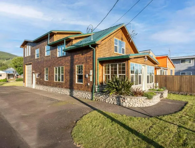 Cedar Lodge at Rockaway hotel detail image 2