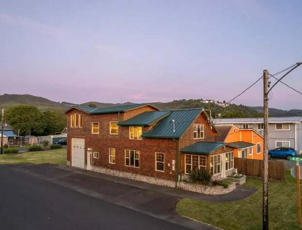 Cedar Lodge at Rockaway hotel detail image 3
