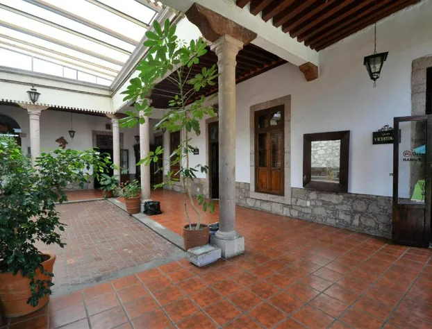 Howard Johnson Calle Real Morelia hotel detail image 1