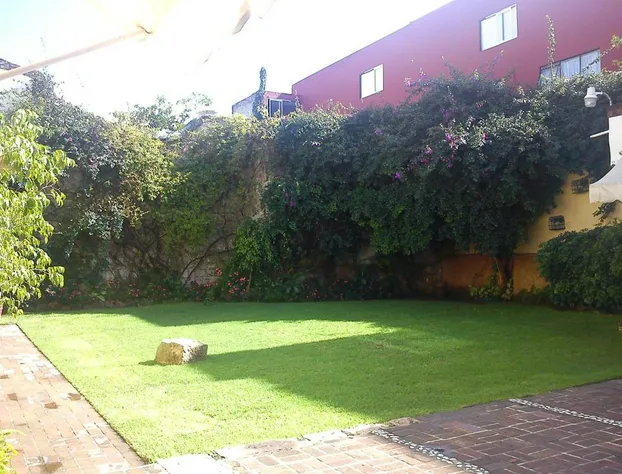 Howard Johnson Calle Real Morelia hotel detail image 3