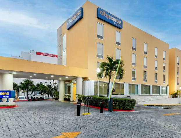 City Express by Marriott Cancun hotel detail image 1