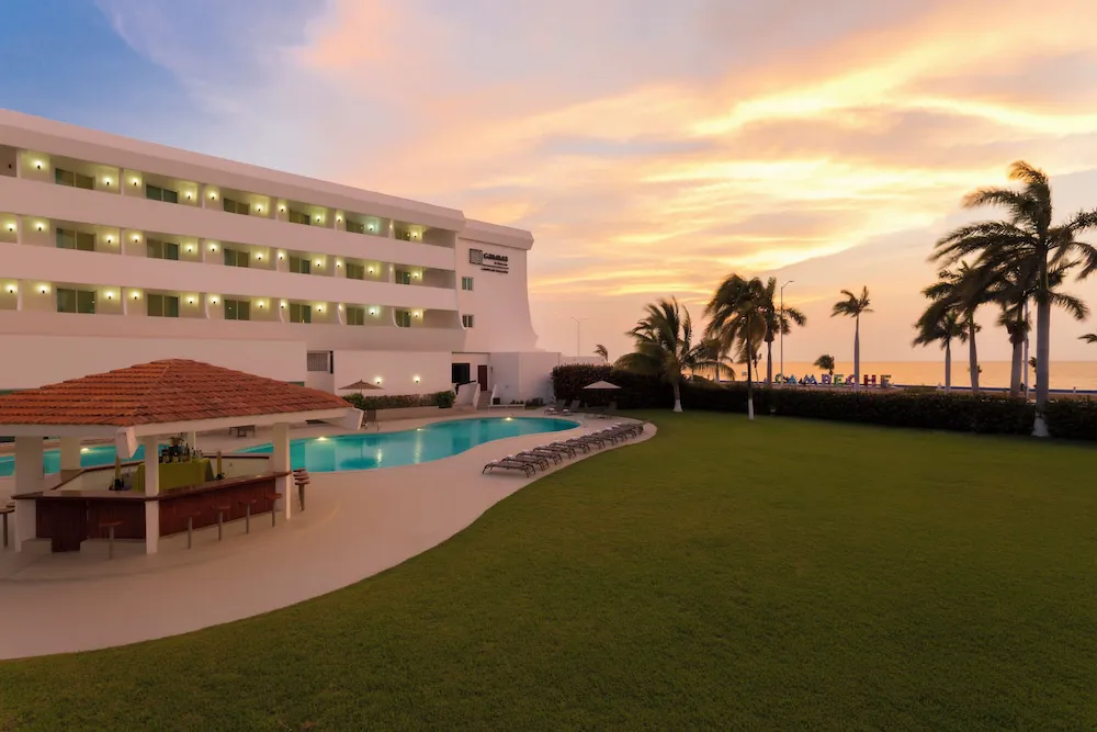 Gamma Campeche Malecon hotel hero