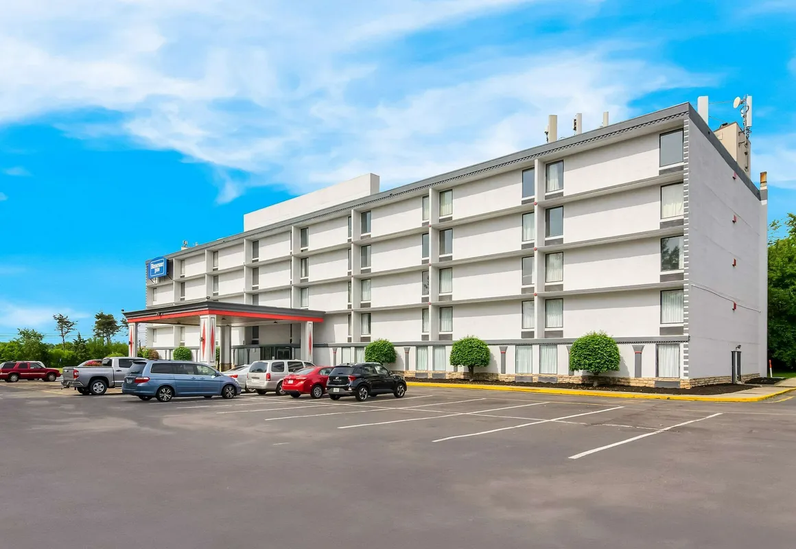 Spark by Hilton Roanoke Airport hotel hero