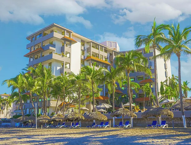 Luna Palace Hotel and Suites hotel detail image 4