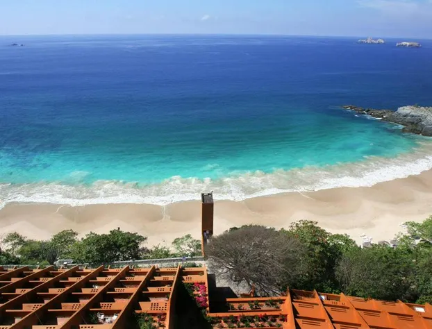 Las Brisas Ixtapa hotel detail image 3