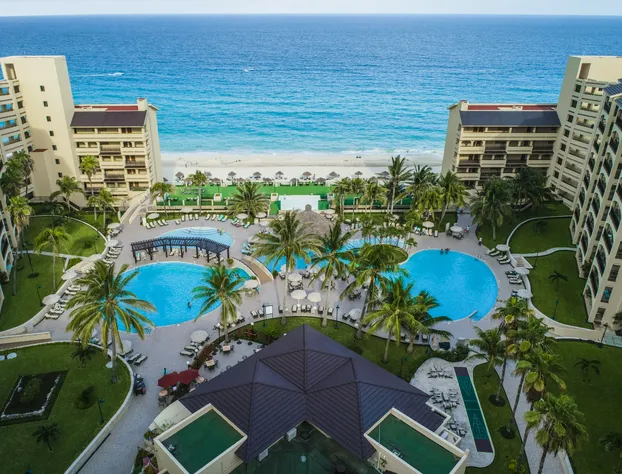 The Royal Islander – An All Suites Resort hotel detail image 2