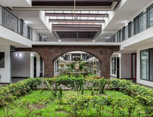 Radisson Hotel & Convention Center Toluca hotel detail image 1