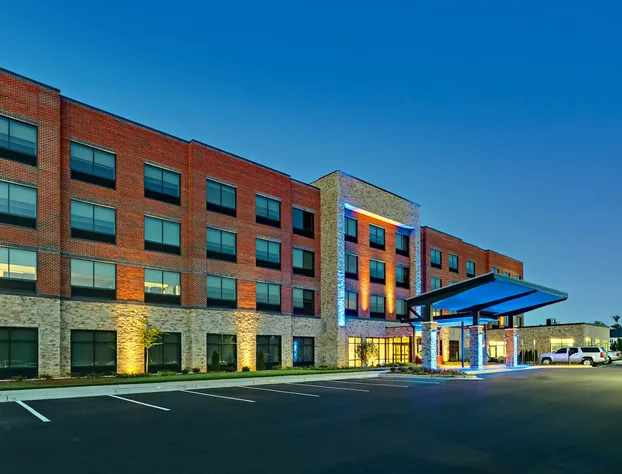 Holiday Inn Express & Suites Winston Salem Sw Clemmons by IHG hotel detail image 2