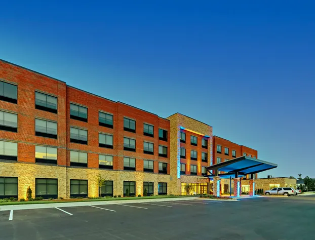 Holiday Inn Express & Suites Winston Salem Sw Clemmons by IHG hotel detail image 3