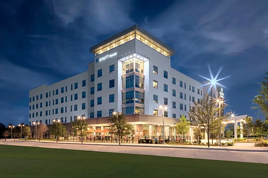 Hyatt House The Woodlands / Shenandoah hotel hero