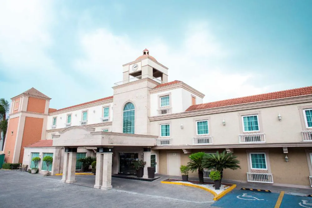 Best Western Plus Monterrey Colon hotel hero