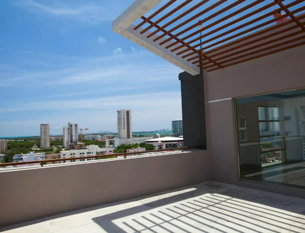 Wyndham Garden Cancun Downtown hotel detail image 1