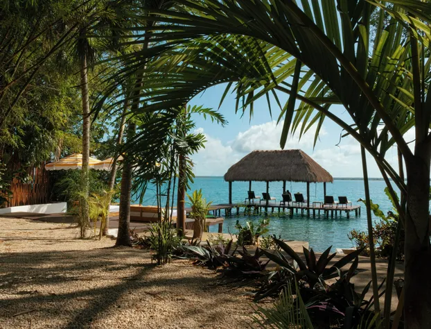 Mikasa Bacalar Hotel Boutique, Lagoon Front hotel detail image 1