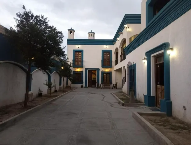 ANTIQUE Garcia hotel detail image 3