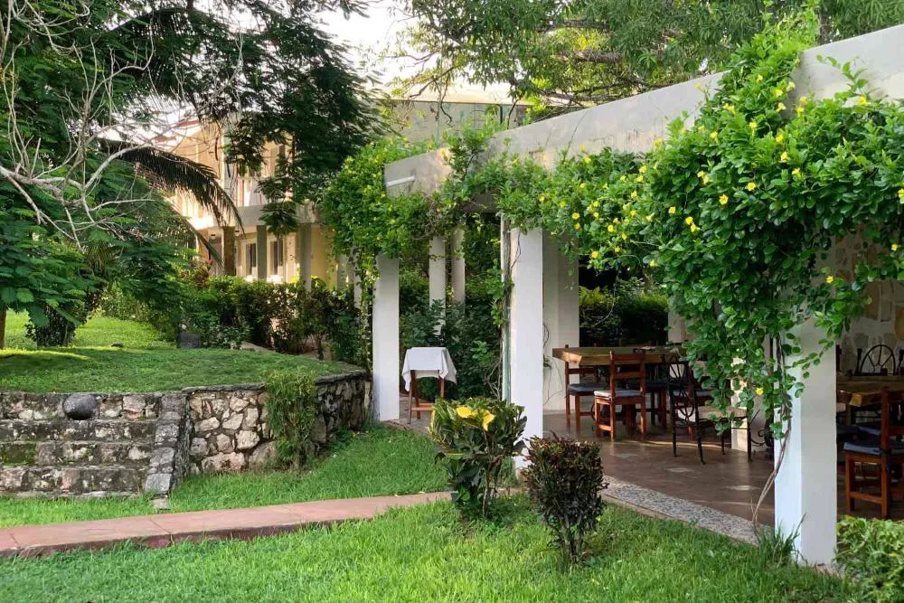 Hotel Puerta Chichen hotel hero