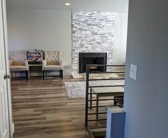 Mountain Views Mins To Canyon Resorts, Restaurants hotel detail image 1