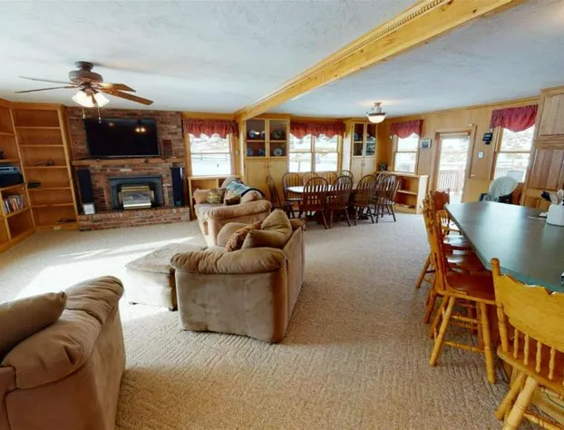 Dog Friendly Elk Ridge with Hot Tub by AAA Red Lodge Rentals hotel detail image 2