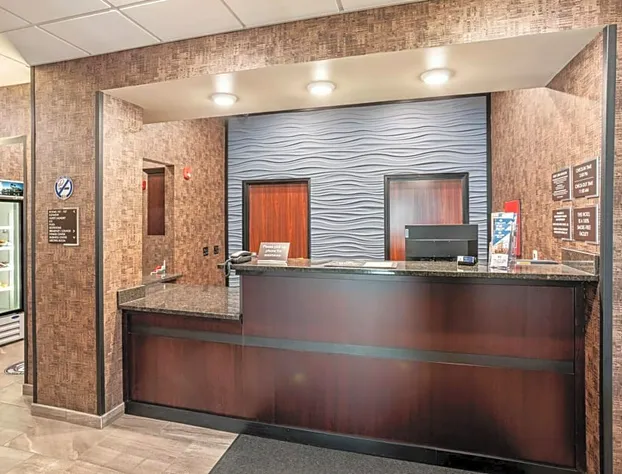 Cobblestone Hotel & Suites-Little Chute hotel detail image 3