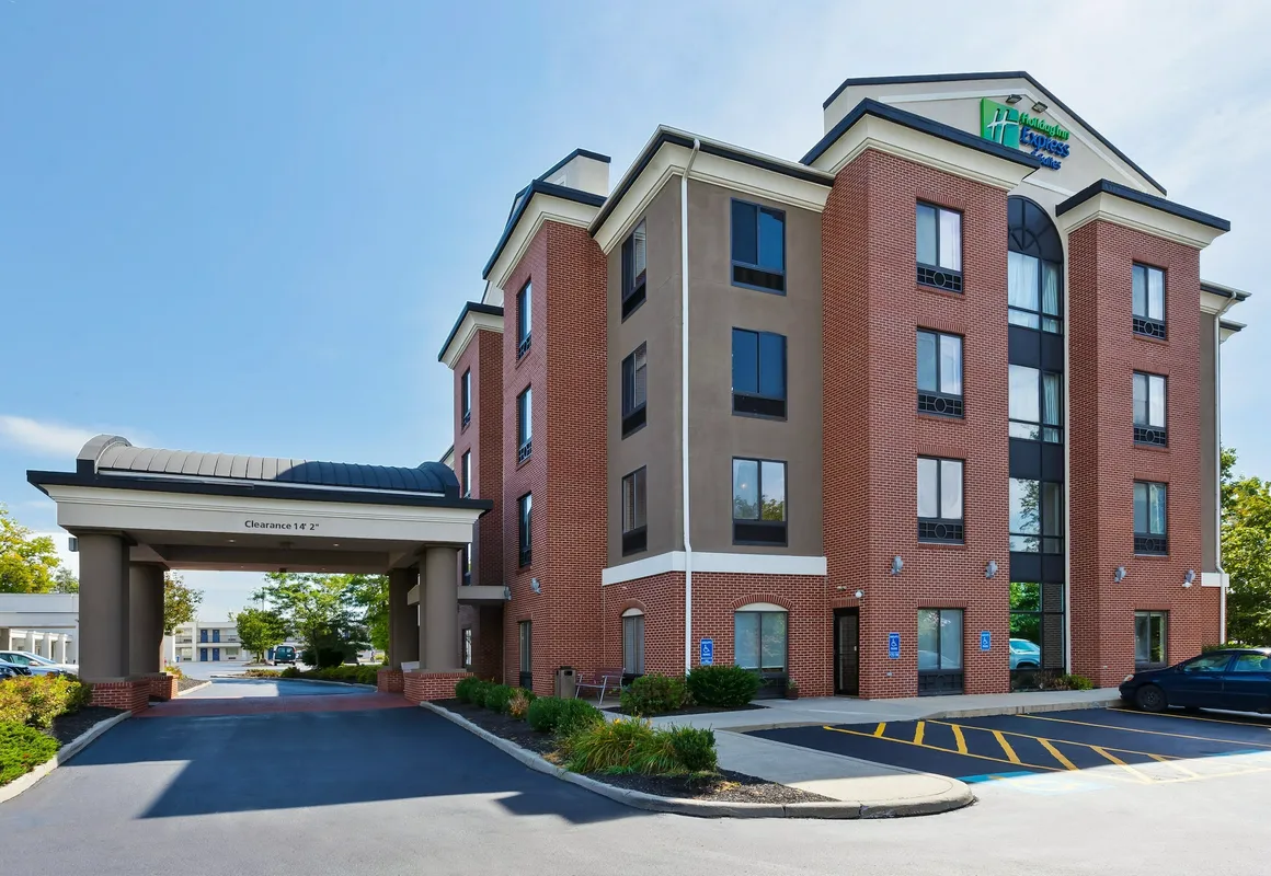 Holiday Inn Express Hotel & Suites Cleveland - Richfield by IHG hotel hero