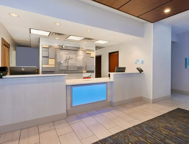 Holiday Inn Express Hotel & Suites Cleveland - Richfield by IHG hotel detail image 3