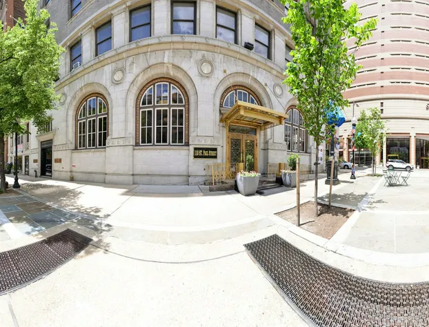 Baltimore Plaza Inner Harbor hotel detail image 3