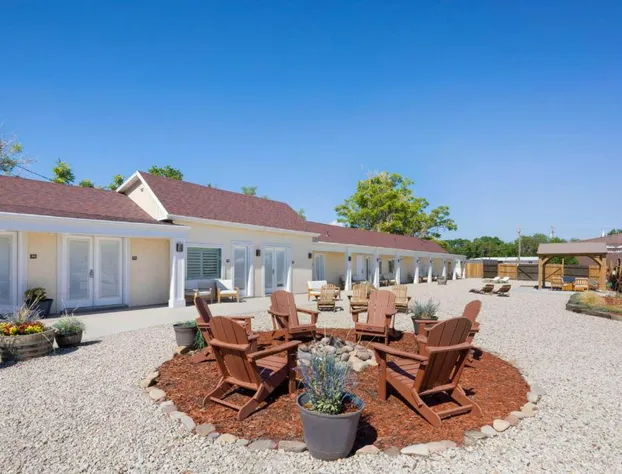 River Rock Inn B&B - Adults Only hotel detail image 2