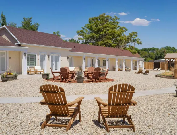 River Rock Inn B&B - Adults Only hotel detail image 3