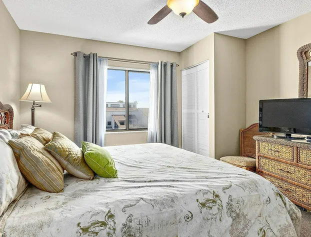 Unit 3306 - Ocean & Racquet Resort hotel detail image 3