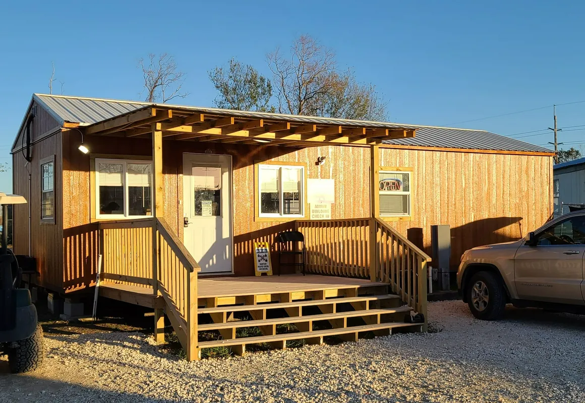 Custom Touch Village-Sulphur hotel hero