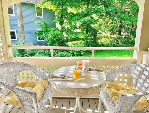 Chrysler House hotel detail image 3