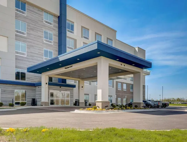 Hampton Inn & Suites Williamstown Ark Encounter hotel detail image 1