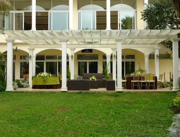 Hotel Villa Las Margaritas Sucursal Caxa hotel detail image 2