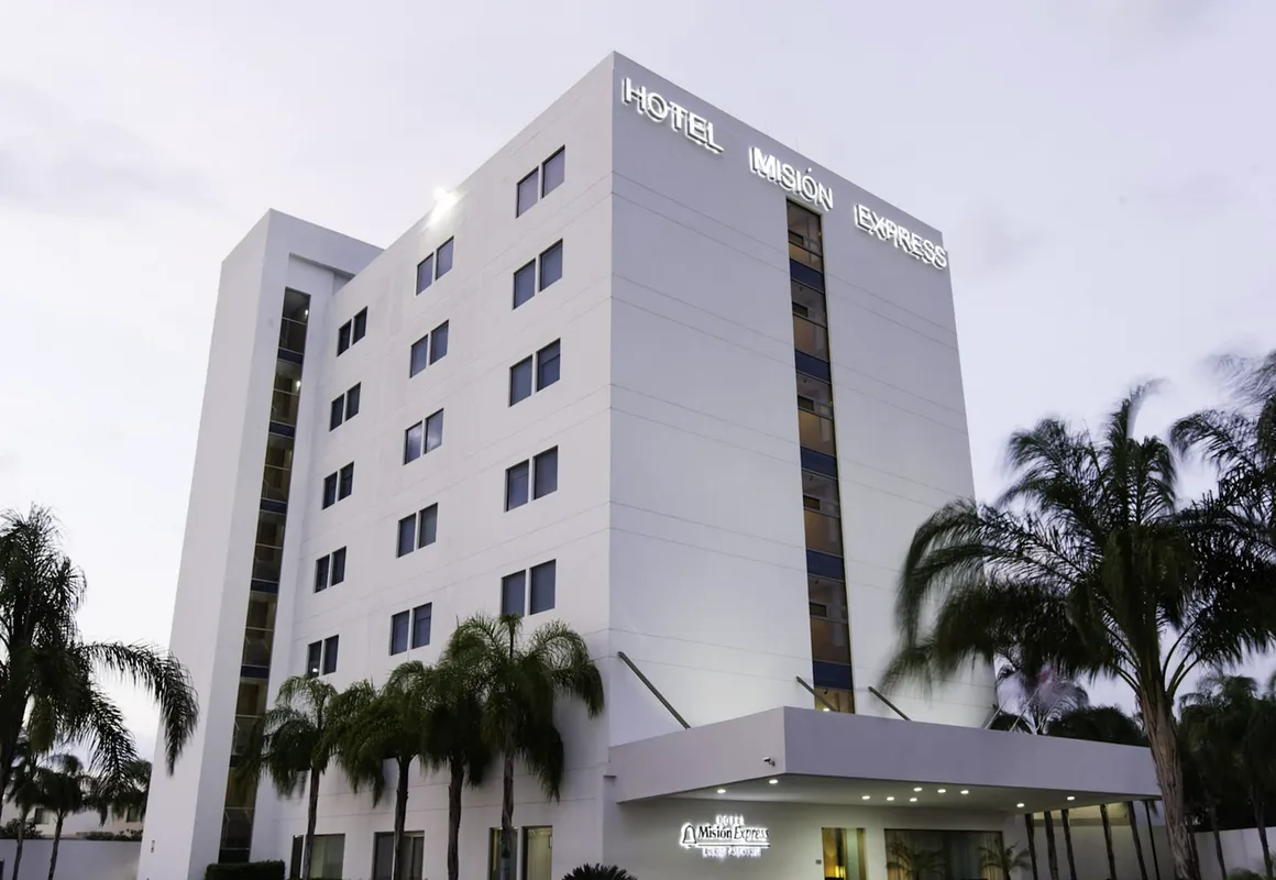 Hotel Misión Express Mérida Alta Brisa hotel hero