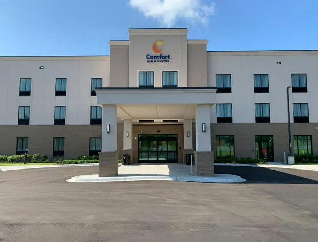 Comfort Inn & Suites Clarkston Pine Knob Area hotel detail image 2