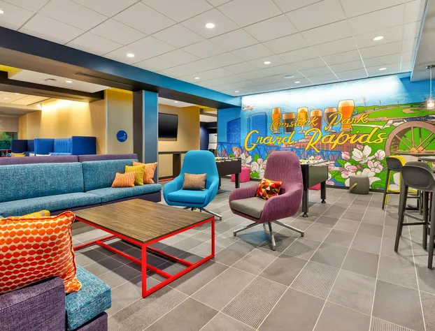 Tru By Hilton Comstock Park Grand Rapids hotel detail image 2