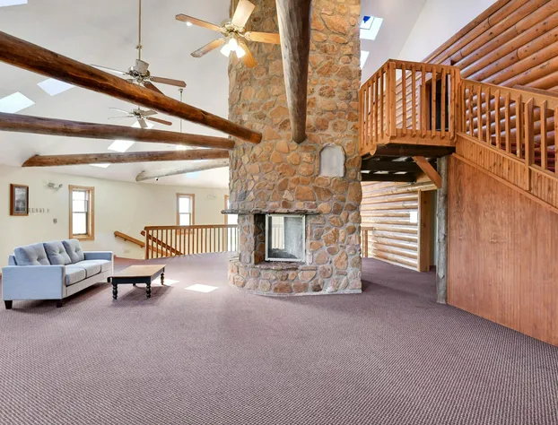 Casa Loma Inn & Suites by OYO Davenport IA near I-80 hotel detail image 3