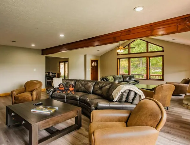 Big Bear Lodge hotel detail image 4