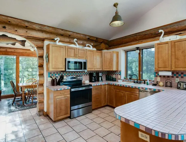 Swan River Lodge hotel detail image 4