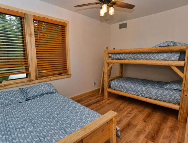 White Bark Lodge by Casago McCall - Donerightmanagement hotel detail image 1