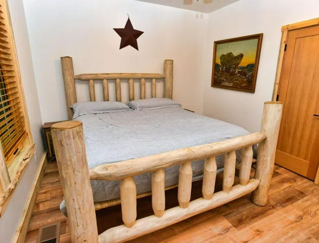 White Bark Lodge by Casago McCall - Donerightmanagement hotel detail image 3