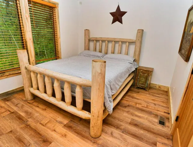 White Bark Lodge by Casago McCall - Donerightmanagement hotel detail image 4