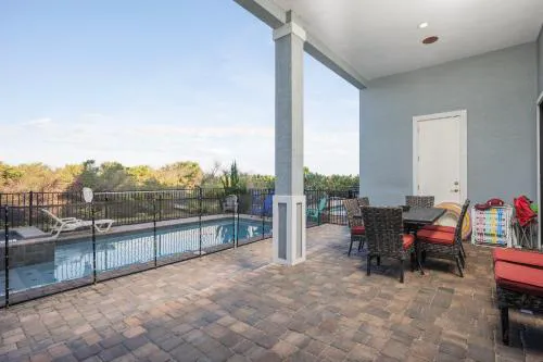 Cinnamon Beach Nautilus Ocean Front 6 Bedrooms Sleeps 12 Private Pool hotel detail image 3