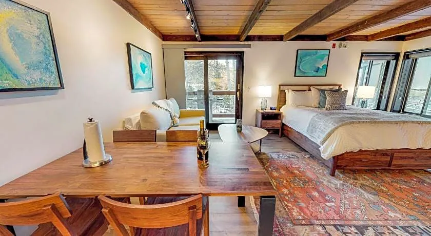 Willows - CoralTree Residence Collection hotel hero