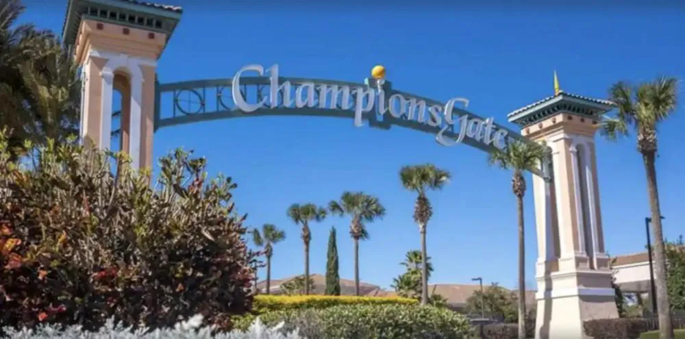 Surprise Kids Robin Hood Comes w Water Park Resort hotel hero